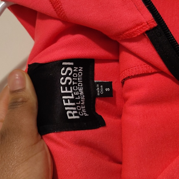 Pink sweatsuit - Picture 2 of 5